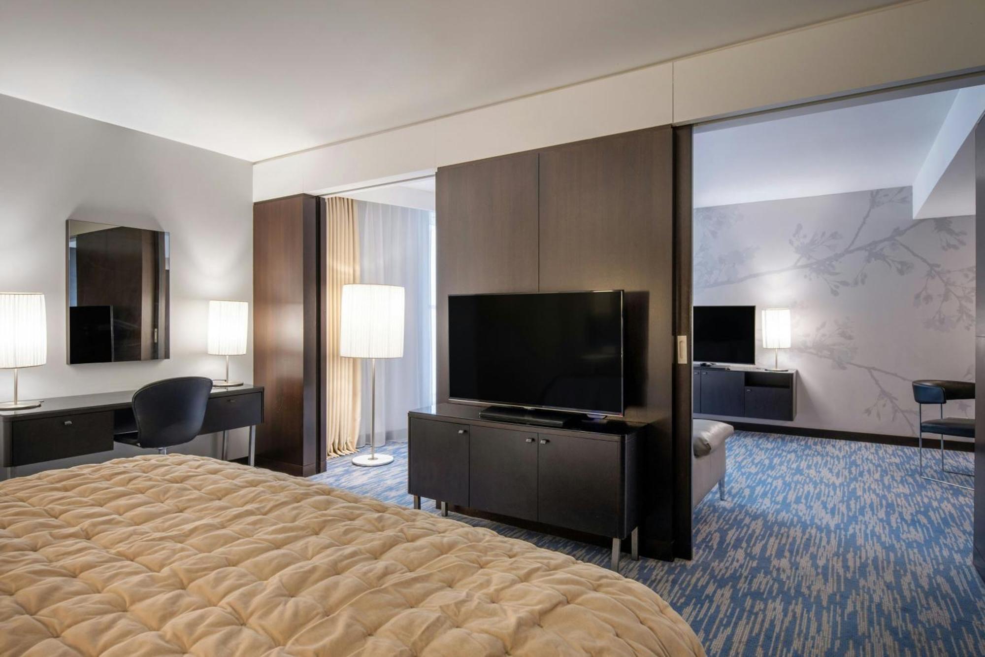 Renaissance Paris Arc De Triomphe Hotel Kültér fotó